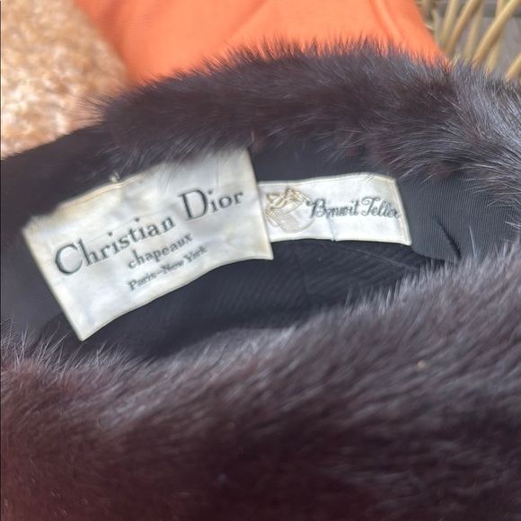Dior Black Fur Hat with Bow - Picture 6 of 6